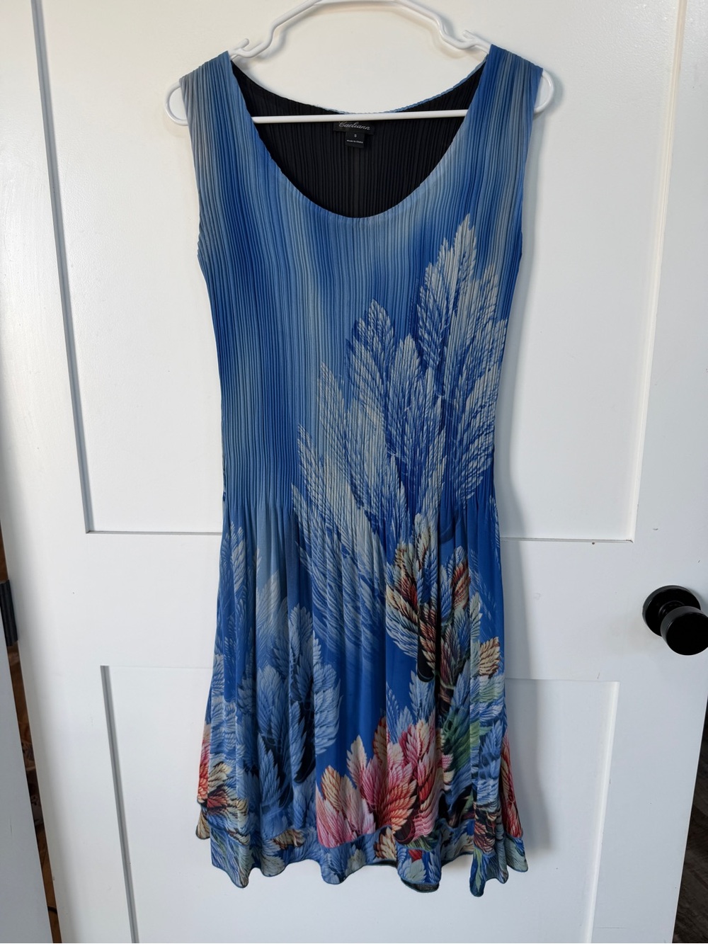Caeliann Blue Pleated Floral Sleeveless Dress Small
